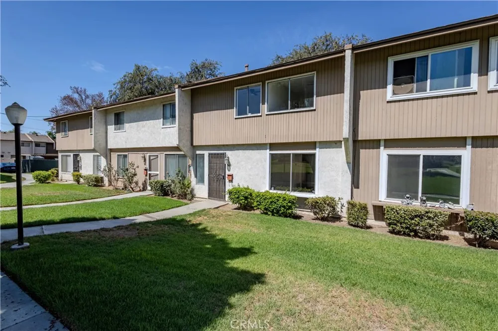 3485 Columbia Riverside, CA 92501