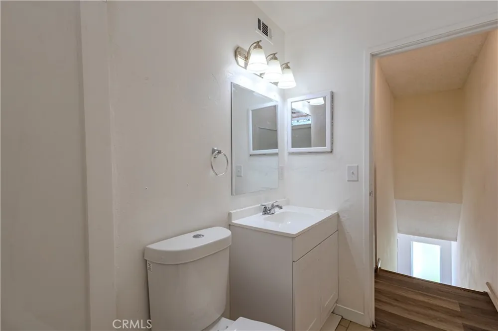 3485 Columbia Riverside, CA 92501