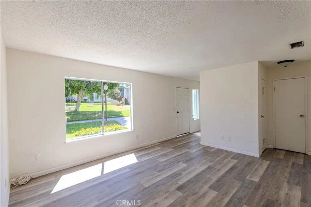 3485 Columbia Riverside, CA 92501