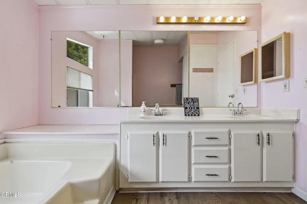 1220 Johnson Drive #78 Ventura, CA 93003