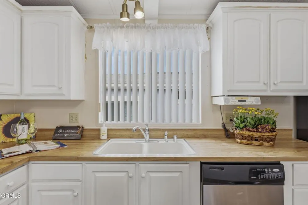 1220 Johnson Drive #78 Ventura, CA 93003