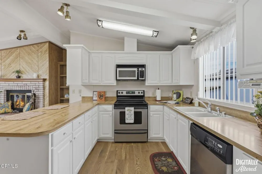 1220 Johnson Drive #78 Ventura, CA 93003