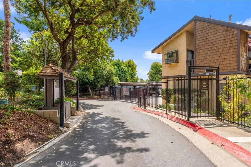 12750 Centralia Street #43 Lakewood, CA 90715