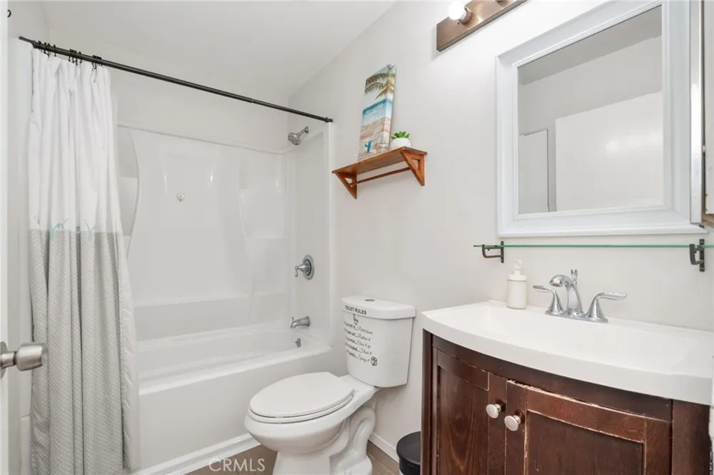 12750 Centralia Street #43 Lakewood, CA 90715