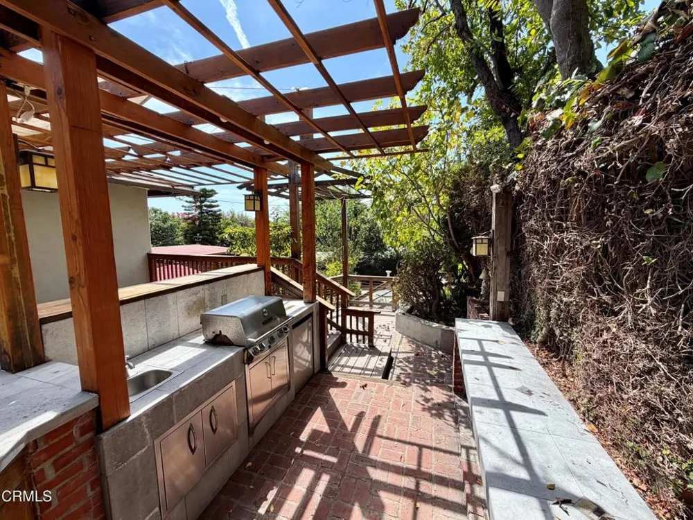 1431 Oneonta South Pasadena, CA 91030