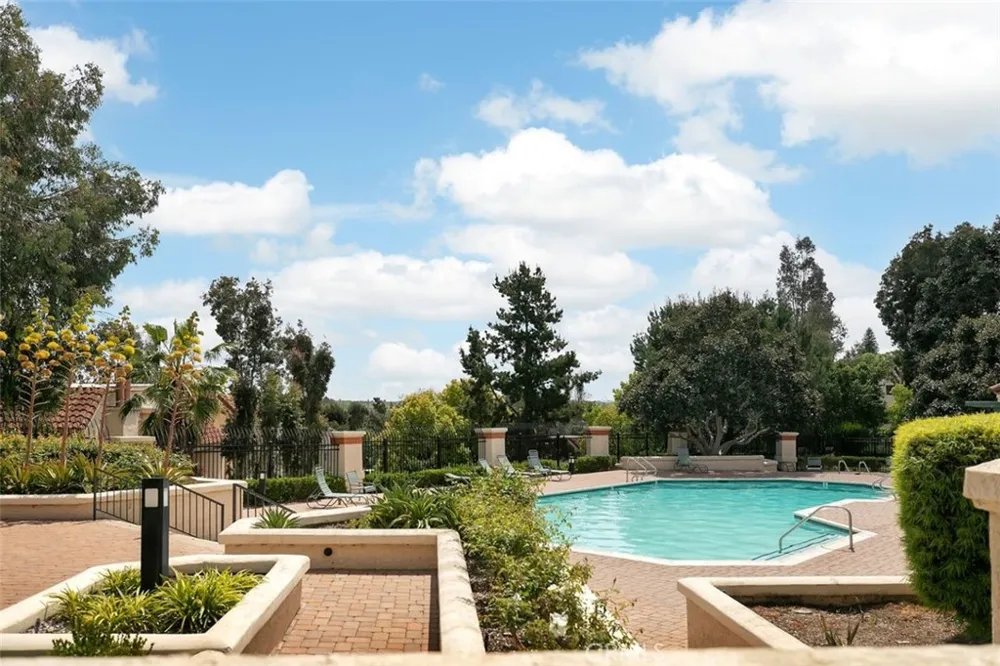 28101 Montecito #15 Laguna Niguel, CA 92677