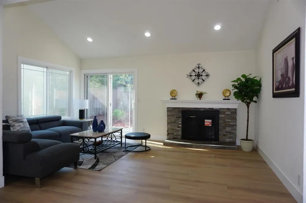 981 TAJI COURT San Jose, CA 95122