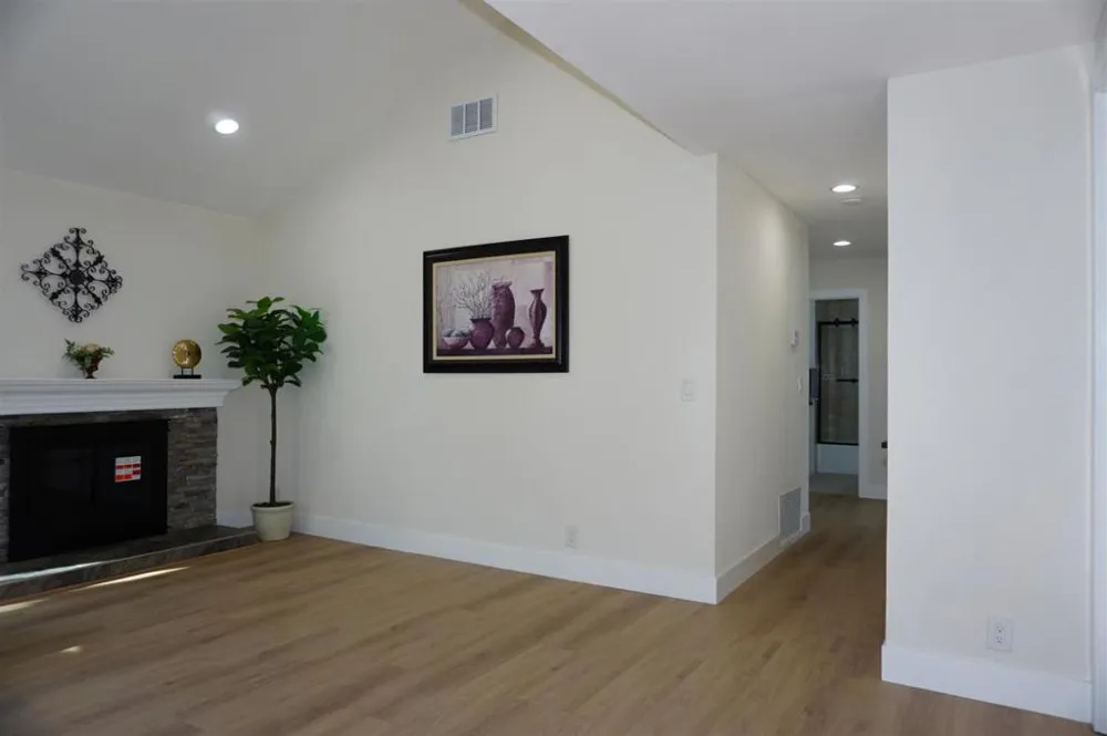981 TAJI COURT San Jose, CA 95122