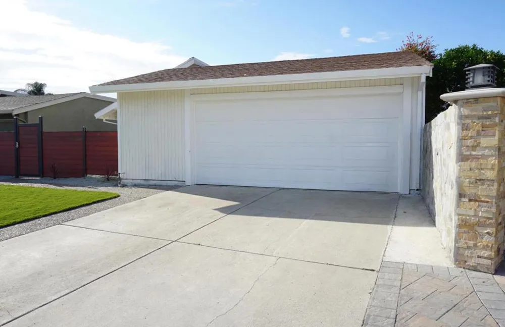 981 TAJI COURT San Jose, CA 95122