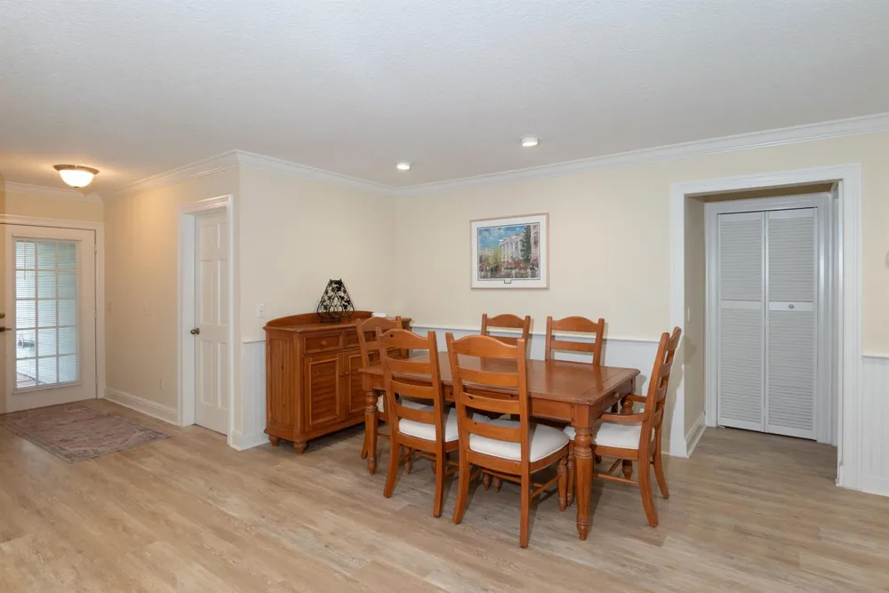 2918 SE Fairway W Stuart, FL 34997