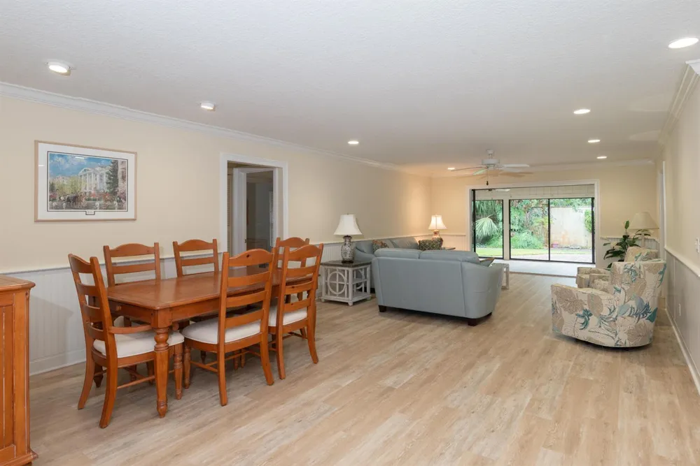 2918 SE Fairway W Stuart, FL 34997