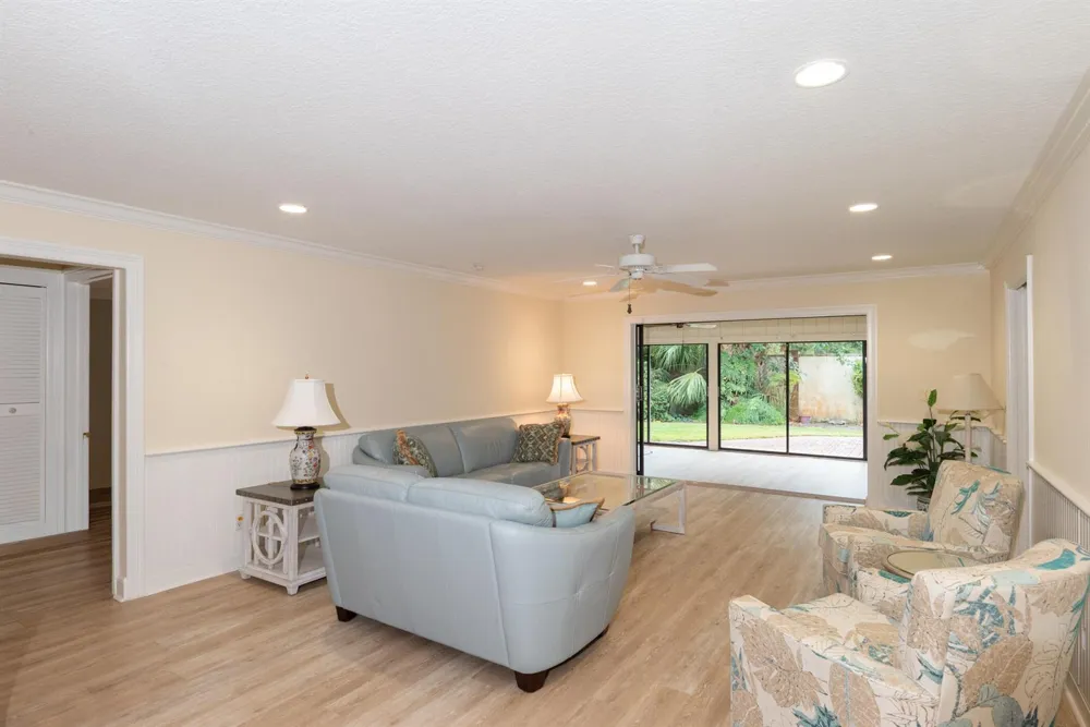 2918 SE Fairway W Stuart, FL 34997