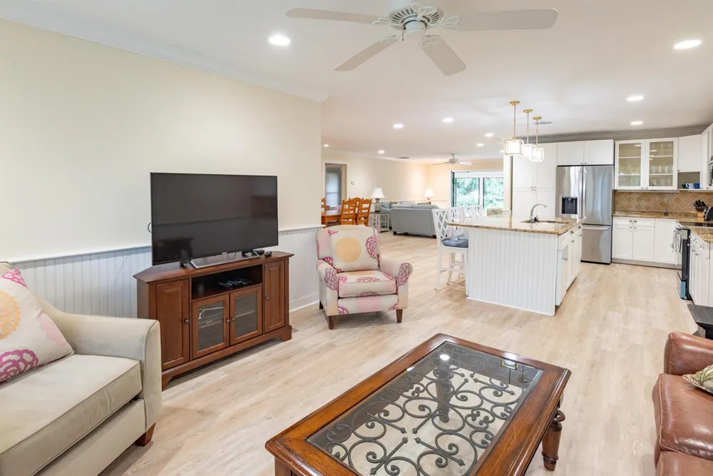 2918 SE Fairway W Stuart, FL 34997