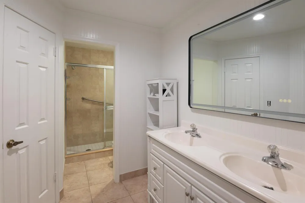 2918 SE Fairway W Stuart, FL 34997