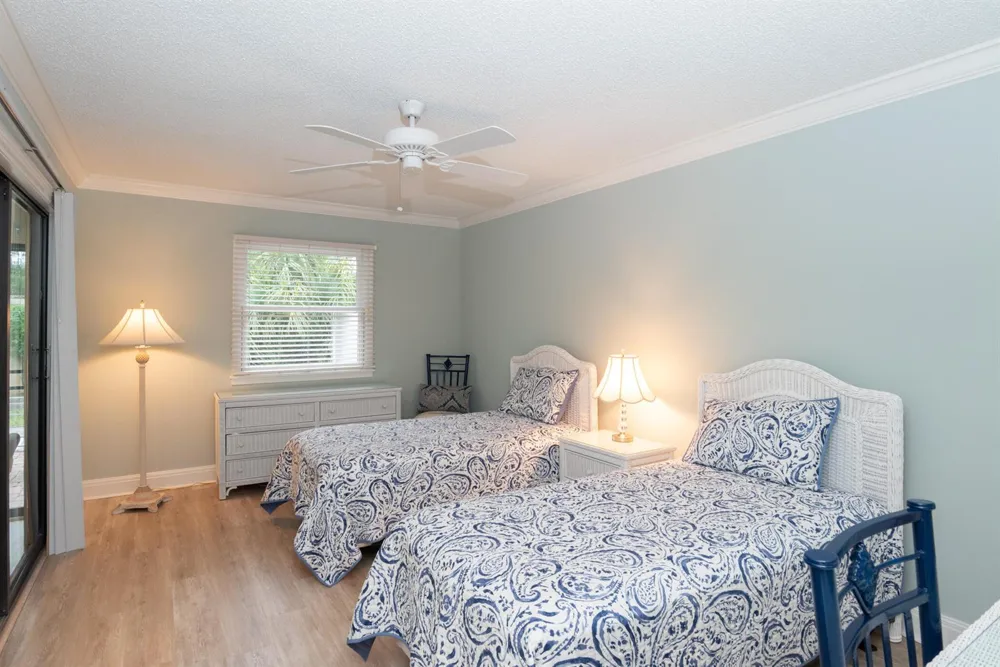 2918 SE Fairway W Stuart, FL 34997