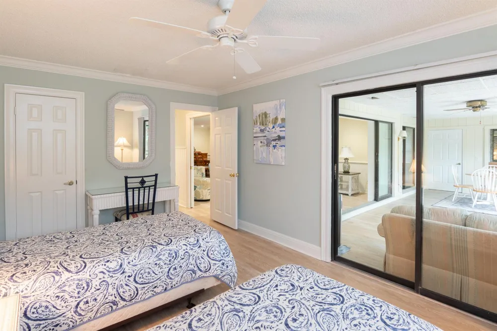 2918 SE Fairway W Stuart, FL 34997