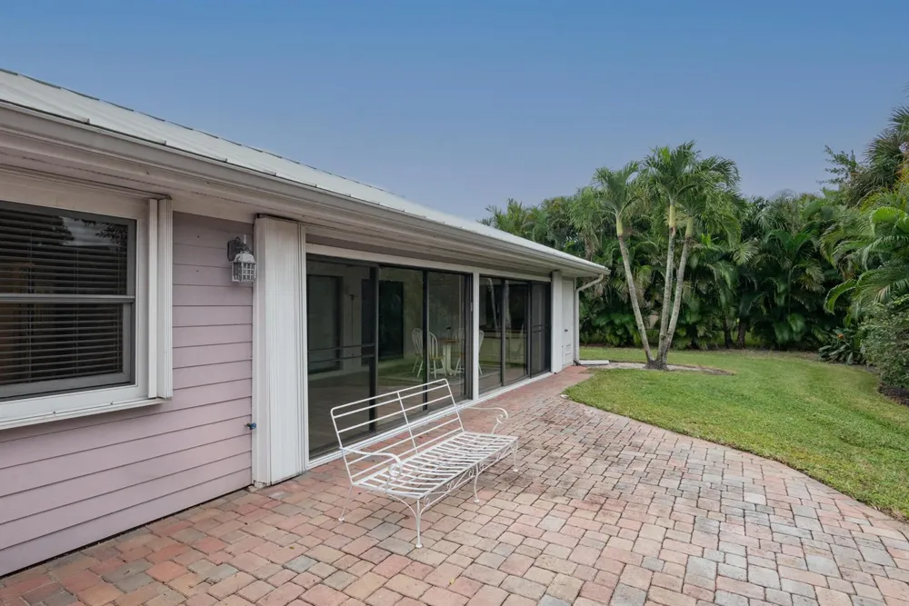 2918 SE Fairway W Stuart, FL 34997