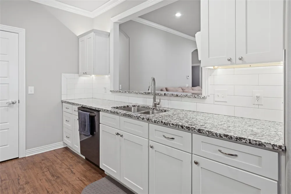 1421 Colonel McNeil Prairie Grove, AR 72753