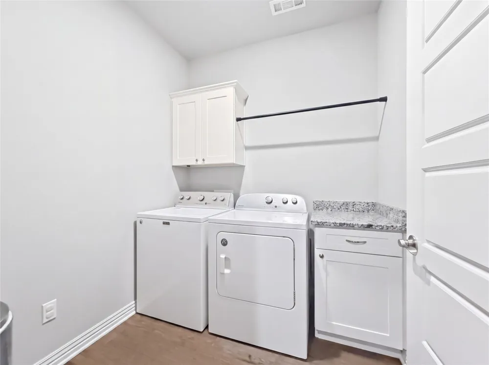 1421 Colonel McNeil Prairie Grove, AR 72753
