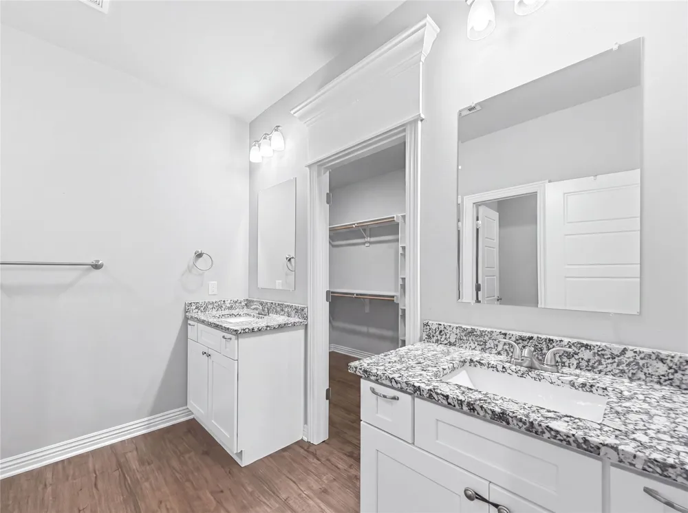 1421 Colonel McNeil Prairie Grove, AR 72753
