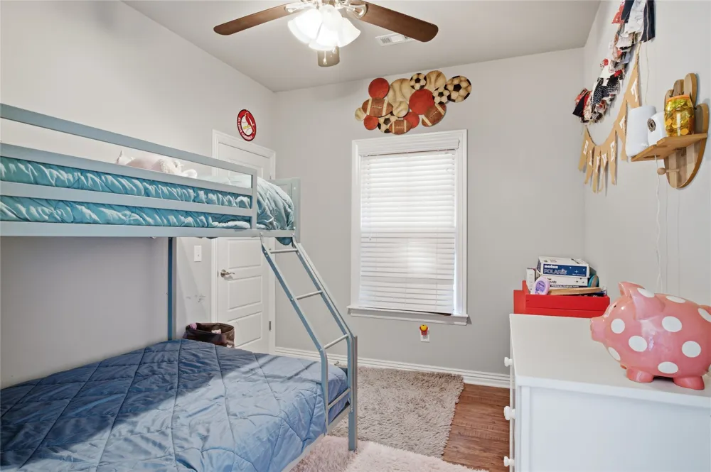 1421 Colonel McNeil Prairie Grove, AR 72753