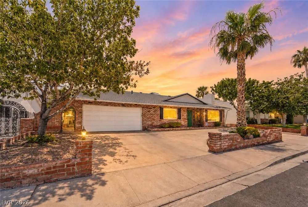 4656 Skyland Drive Las Vegas, NV 89121