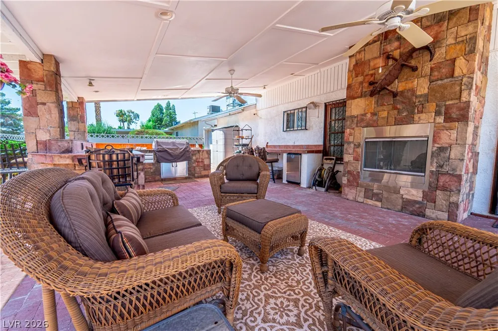 4656 Skyland Drive Las Vegas, NV 89121