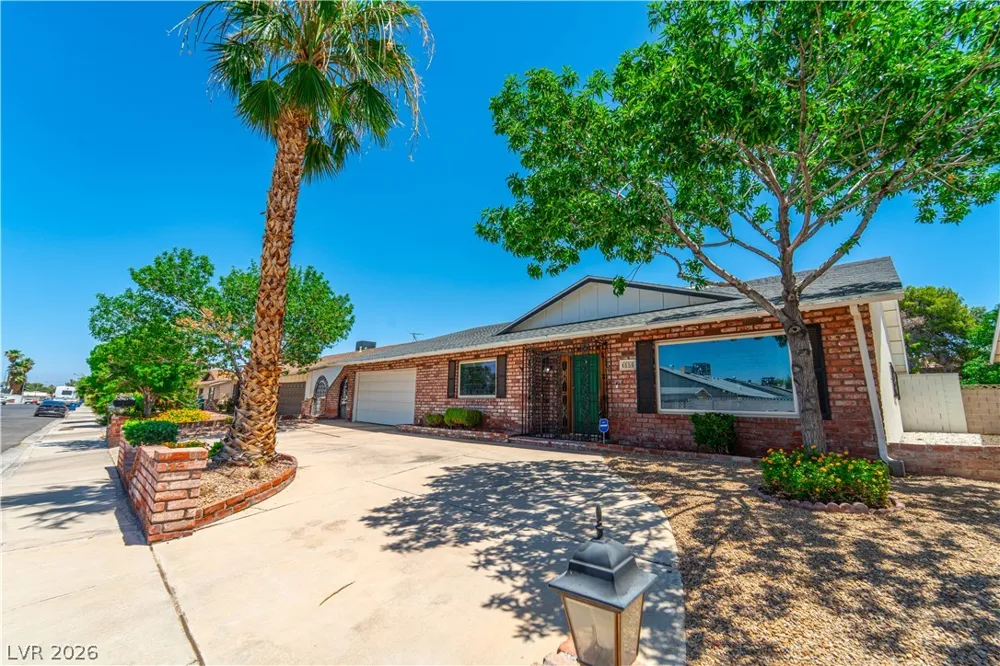 4656 Skyland Drive Las Vegas, NV 89121