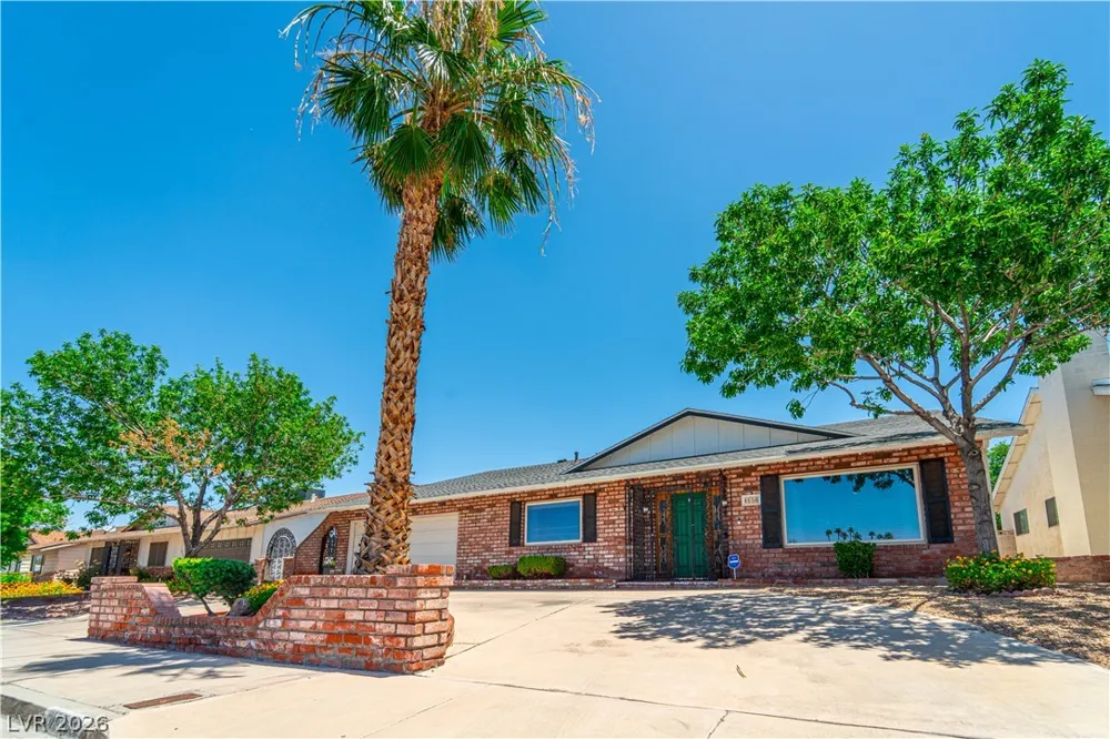 4656 Skyland Drive Las Vegas, NV 89121
