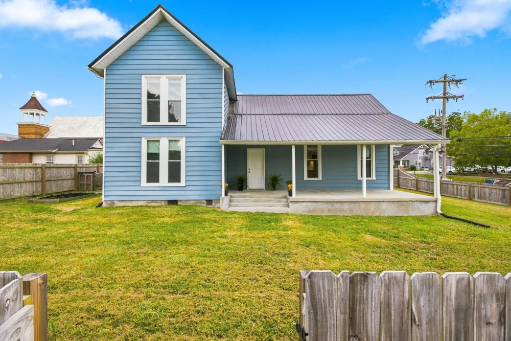 207 N Woodland St Manchester, TN 37355