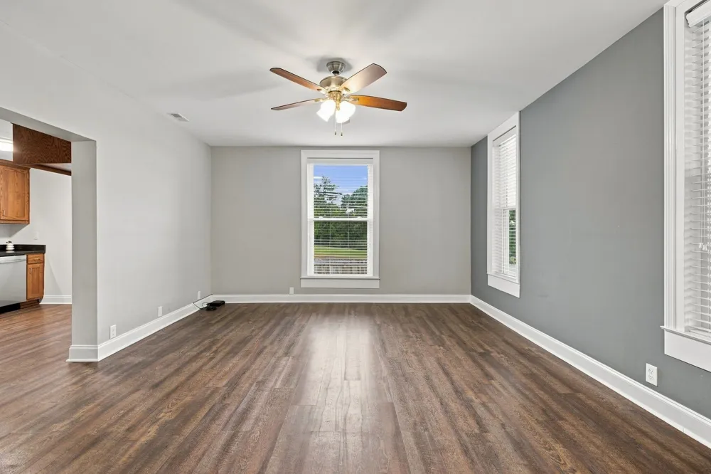 207 N Woodland St Manchester, TN 37355