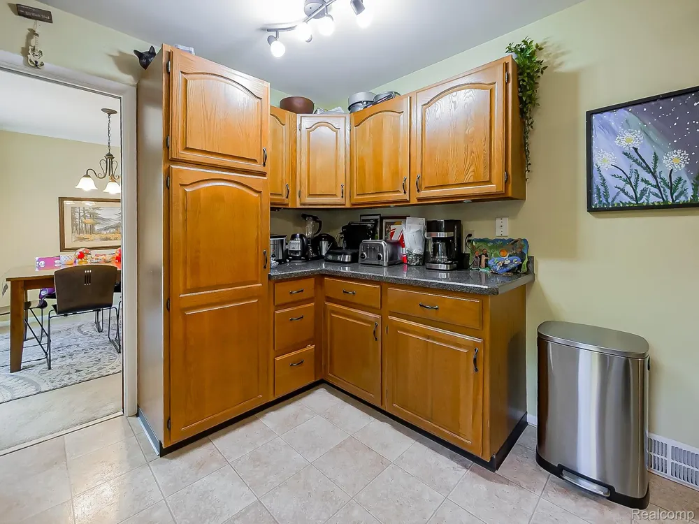 525 Langfield Street Northville City, MI 48167