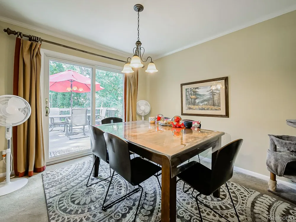 525 Langfield Street Northville City, MI 48167