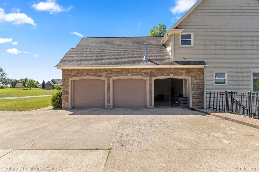 2732 Carric Court Rives Township, MI 49201
