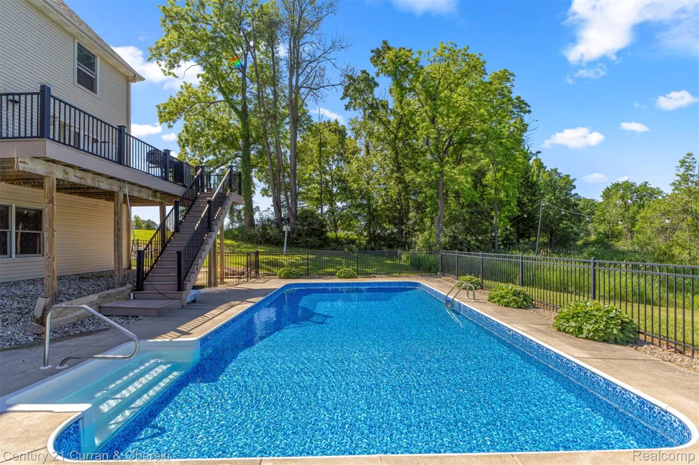 2732 Carric Court Rives Township, MI 49201
