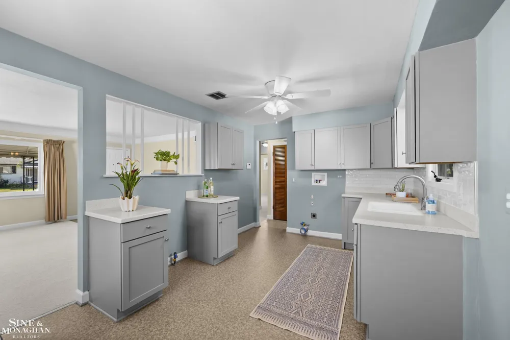22101 Masch Avenue Warren City, MI 48091