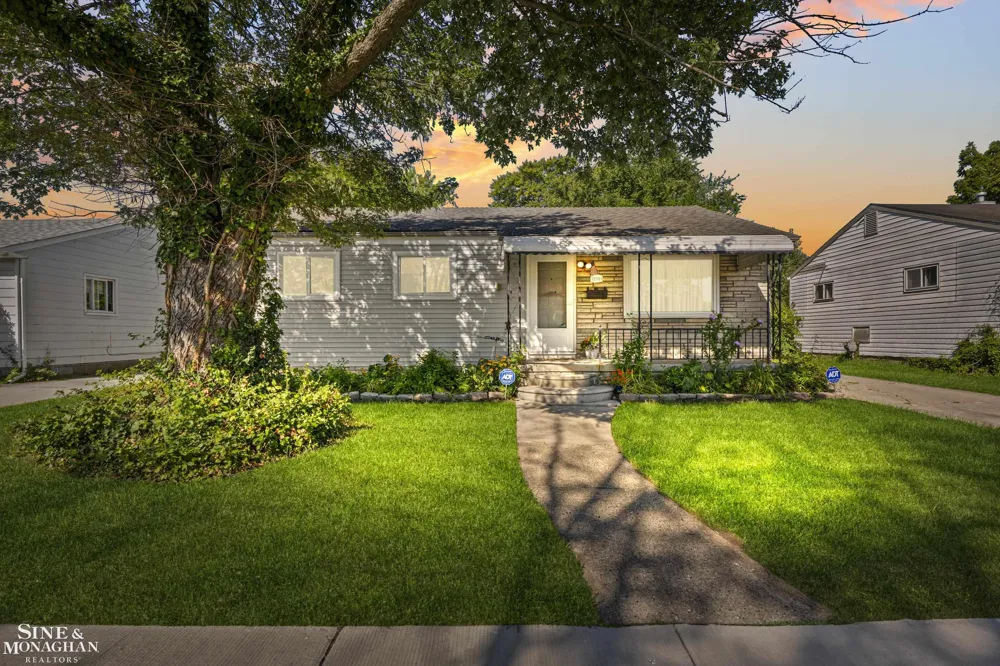 22101 Masch Avenue Warren City, MI 48091