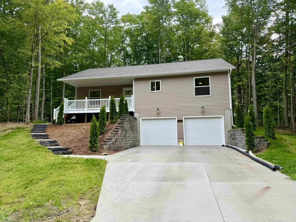 1136 Birmley Estates Drive Garfield Charter Township, MI 49696