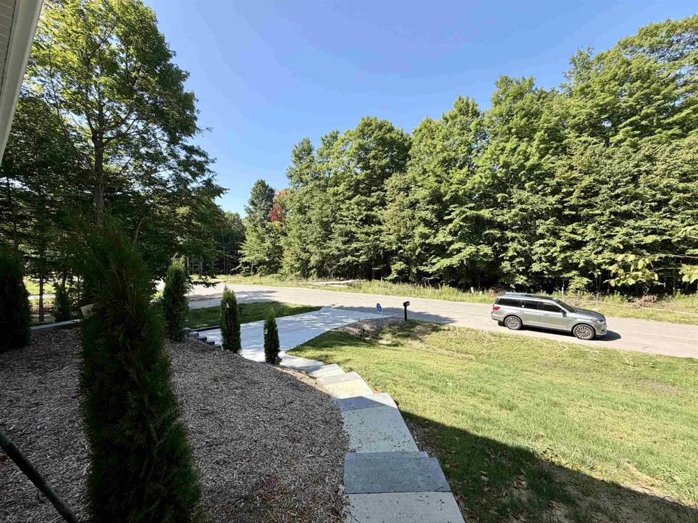1136 Birmley Estates Drive Garfield Charter Township, MI 49696