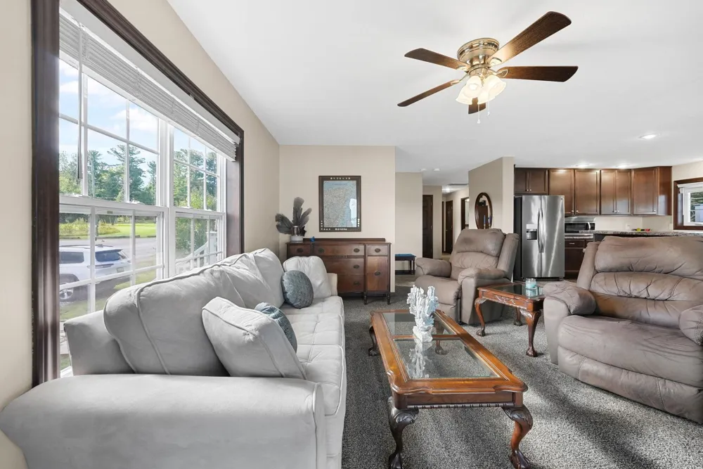 9850 S Perrins Landing Drive Solon Township, MI 49684
