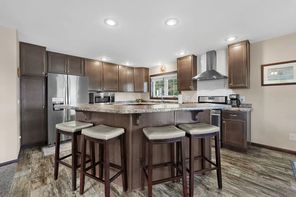 9850 S Perrins Landing Drive Solon Township, MI 49684