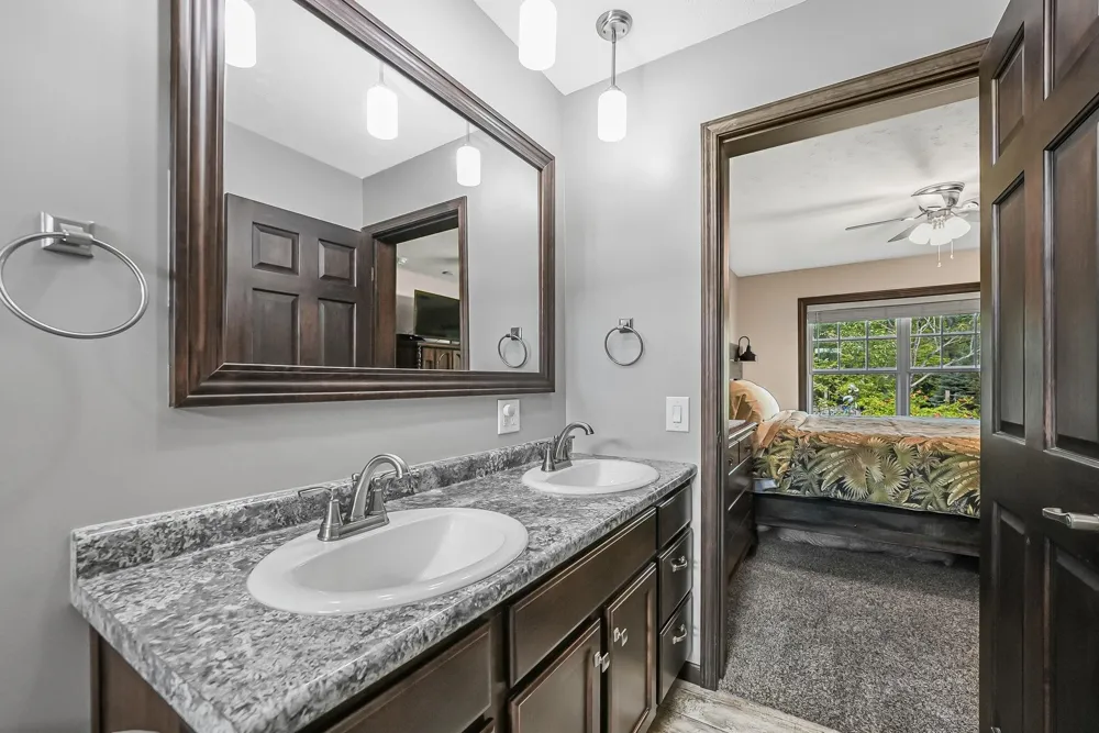 9850 S Perrins Landing Drive Solon Township, MI 49684