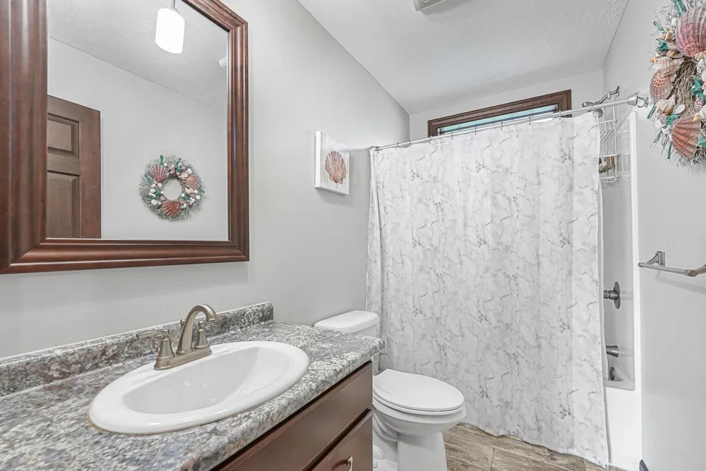 9850 S Perrins Landing Drive Solon Township, MI 49684