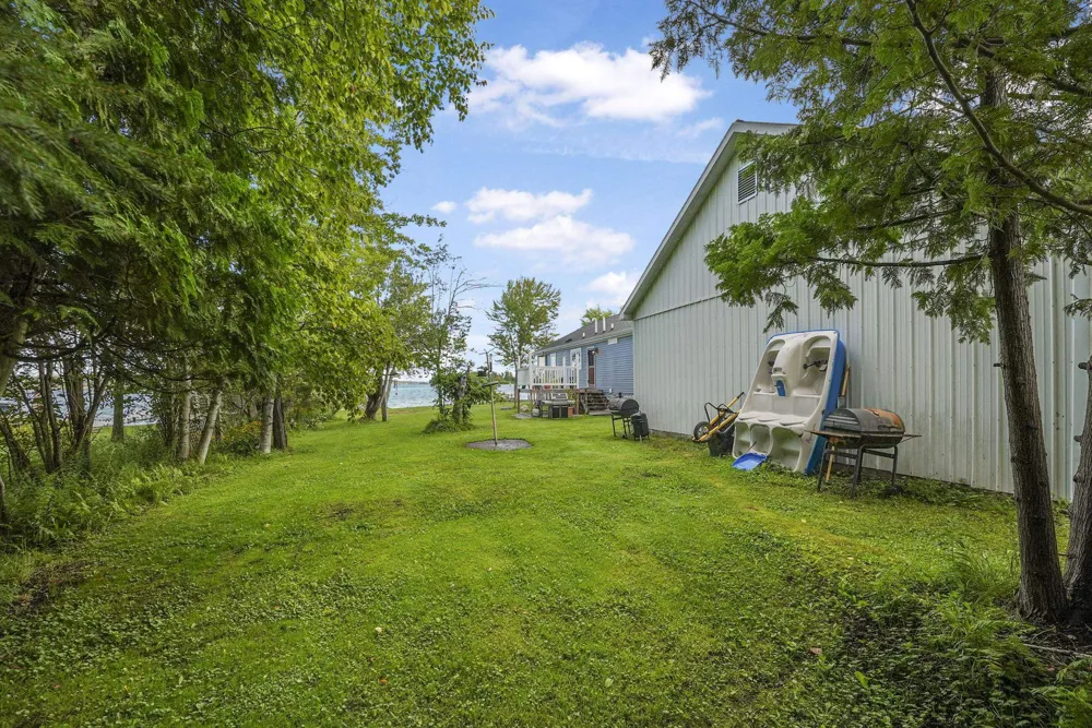 9850 S Perrins Landing Drive Solon Township, MI 49684