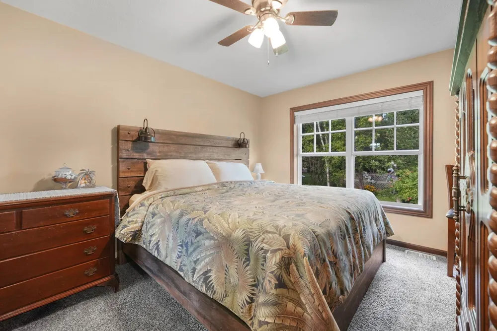 9850 S Perrins Landing Drive Solon Township, MI 49684