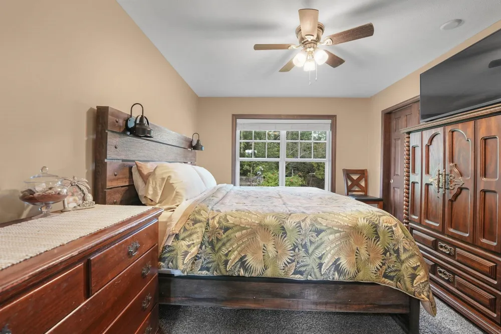 9850 S Perrins Landing Drive Solon Township, MI 49684