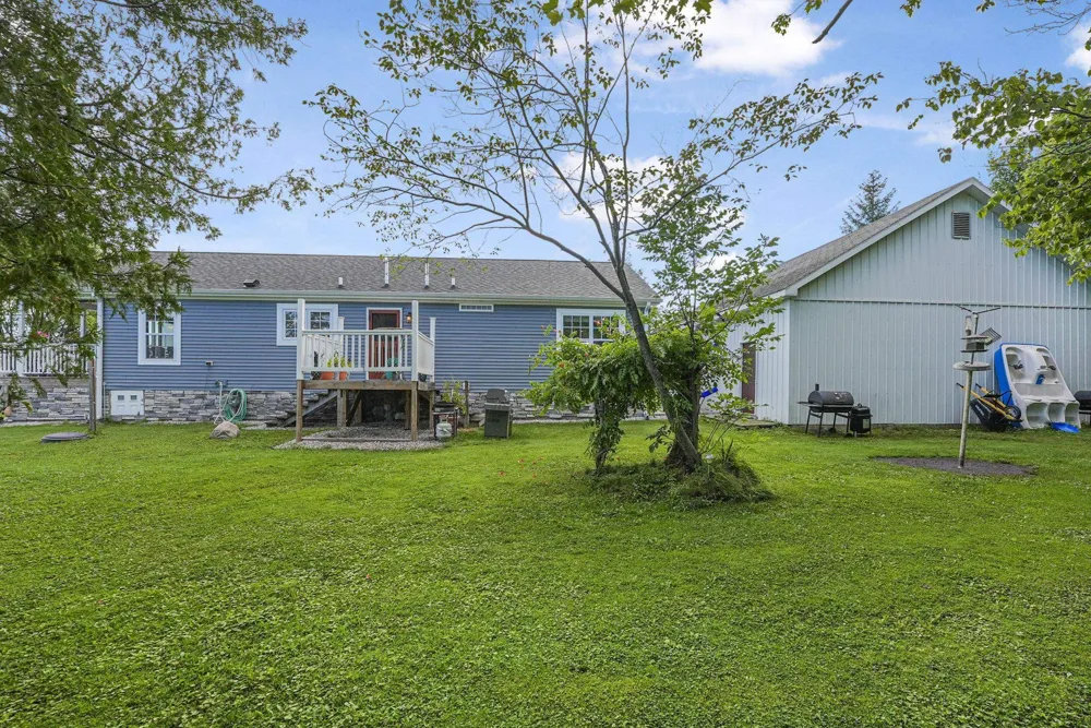 9850 S Perrins Landing Drive Solon Township, MI 49684