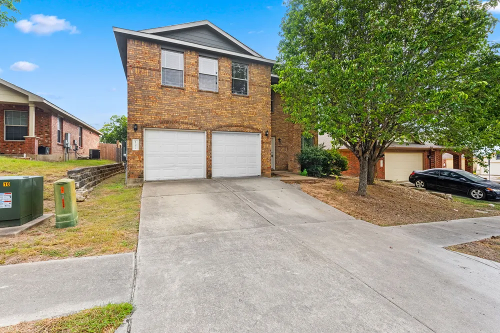 122 Plumbago Cove Buda, TX 78610