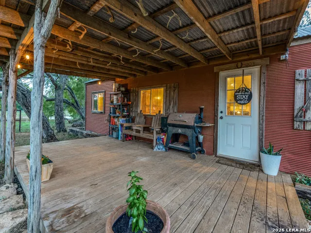 2831 COUNTY ROAD 430 Pleasanton, TX 78064