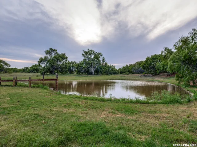 2831 COUNTY ROAD 430 Pleasanton, TX 78064